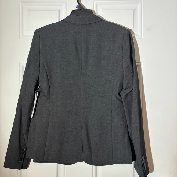 NWT Liz Claiborne Regular Fit Charcoal Grey Blazer, Size 6 - Picture 9 of 15
